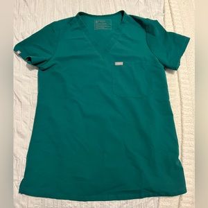 Women’s hunter green Catarina- One-pocket scrub top. Color hunter green